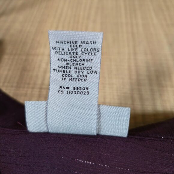 Maggie Barnes for Catherines Purple Sheer Top Size 3X Metallic Threading - Picture 8 of 8